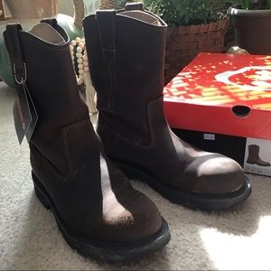 Wolverine 10” Wellington Boots— Size 9.5.